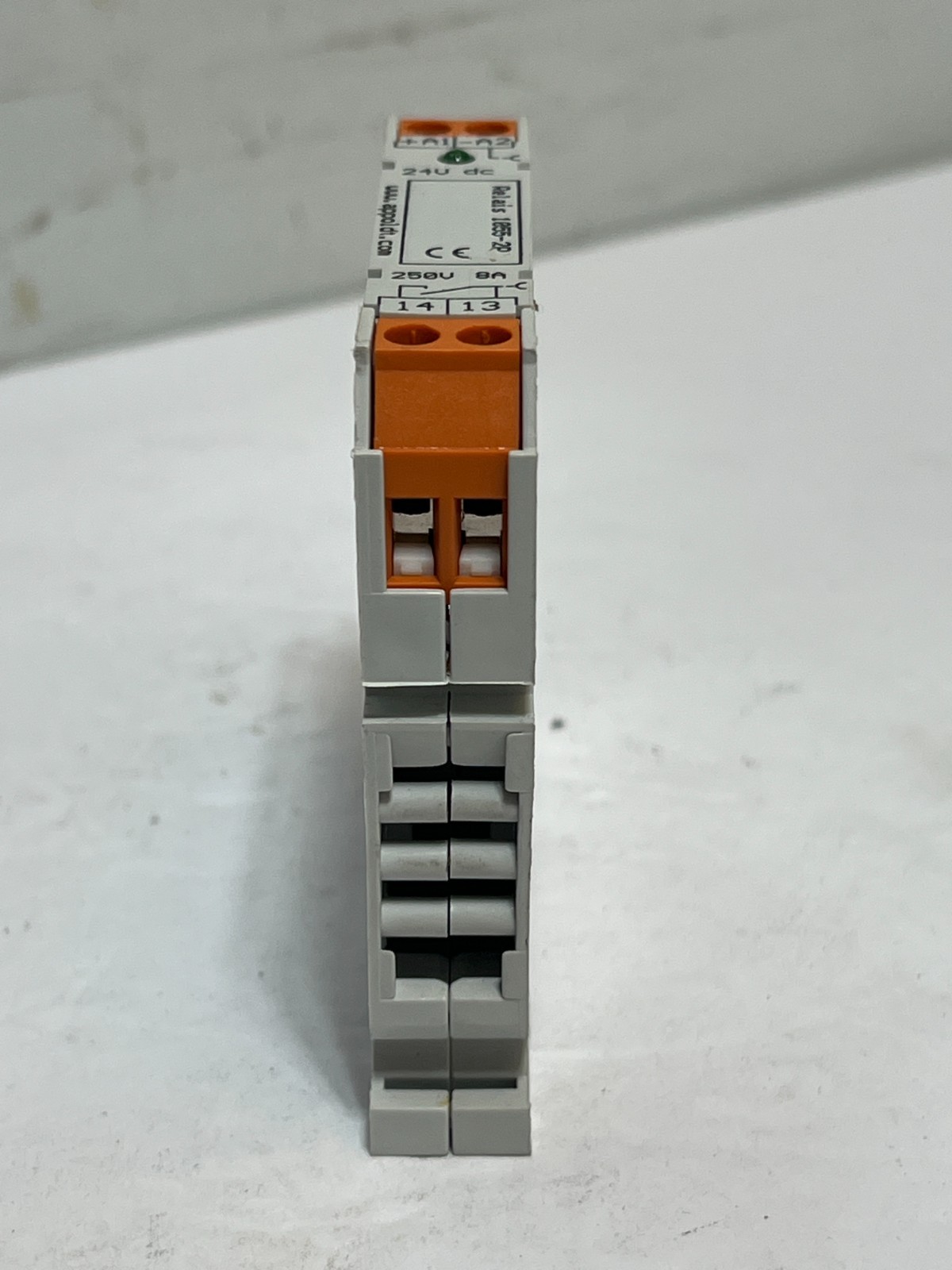 Appoldt 1055-2P Solid State Relay 24VDC Control 250VAC 8A SSR