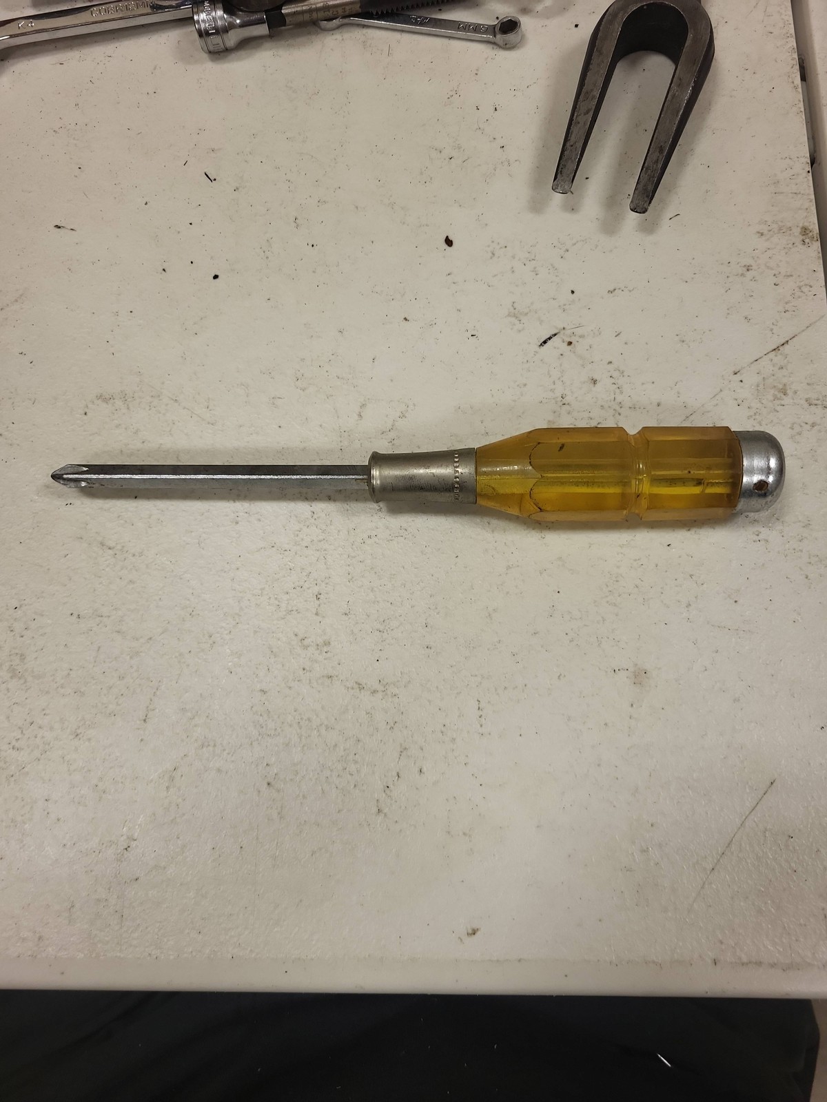 Vintage Phillips Head Screwdriver Yellow Handle Tool Mechanic Repair Shop Garage