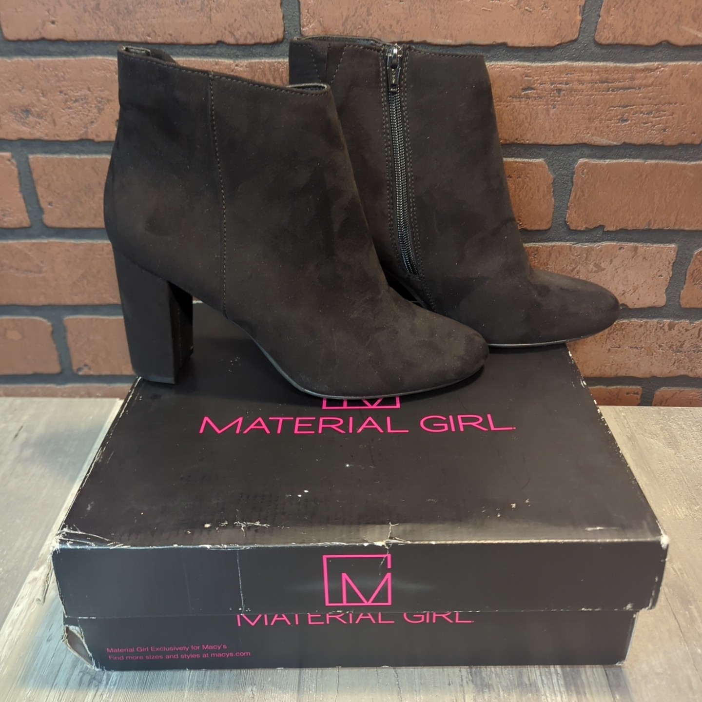 Material Girl Cambrie Ankle Boot 10M Black Pump Zipper