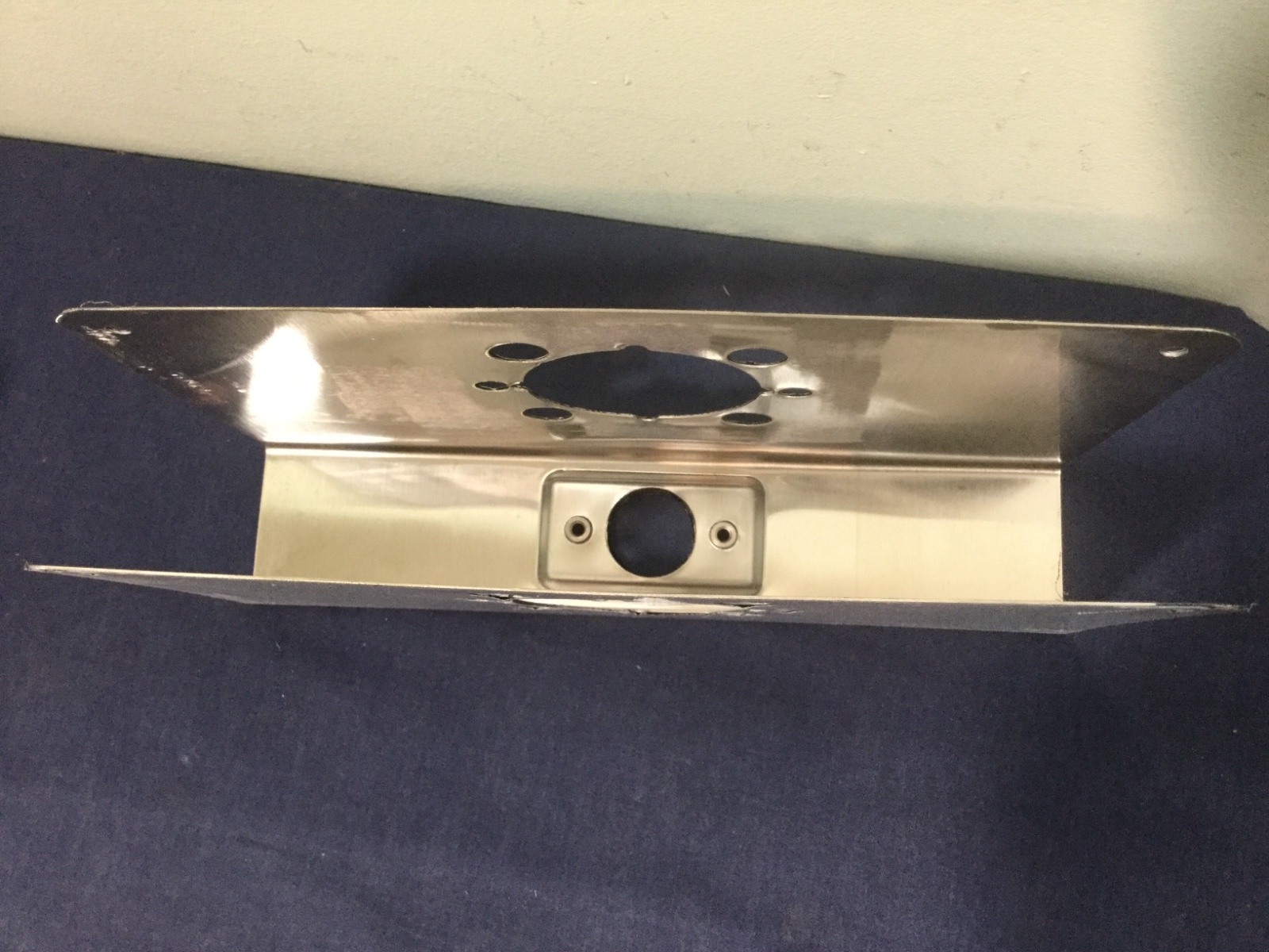 Don Jo Classic Wrap Around & US Lock Universal Lever Wrap Around - Locksmith