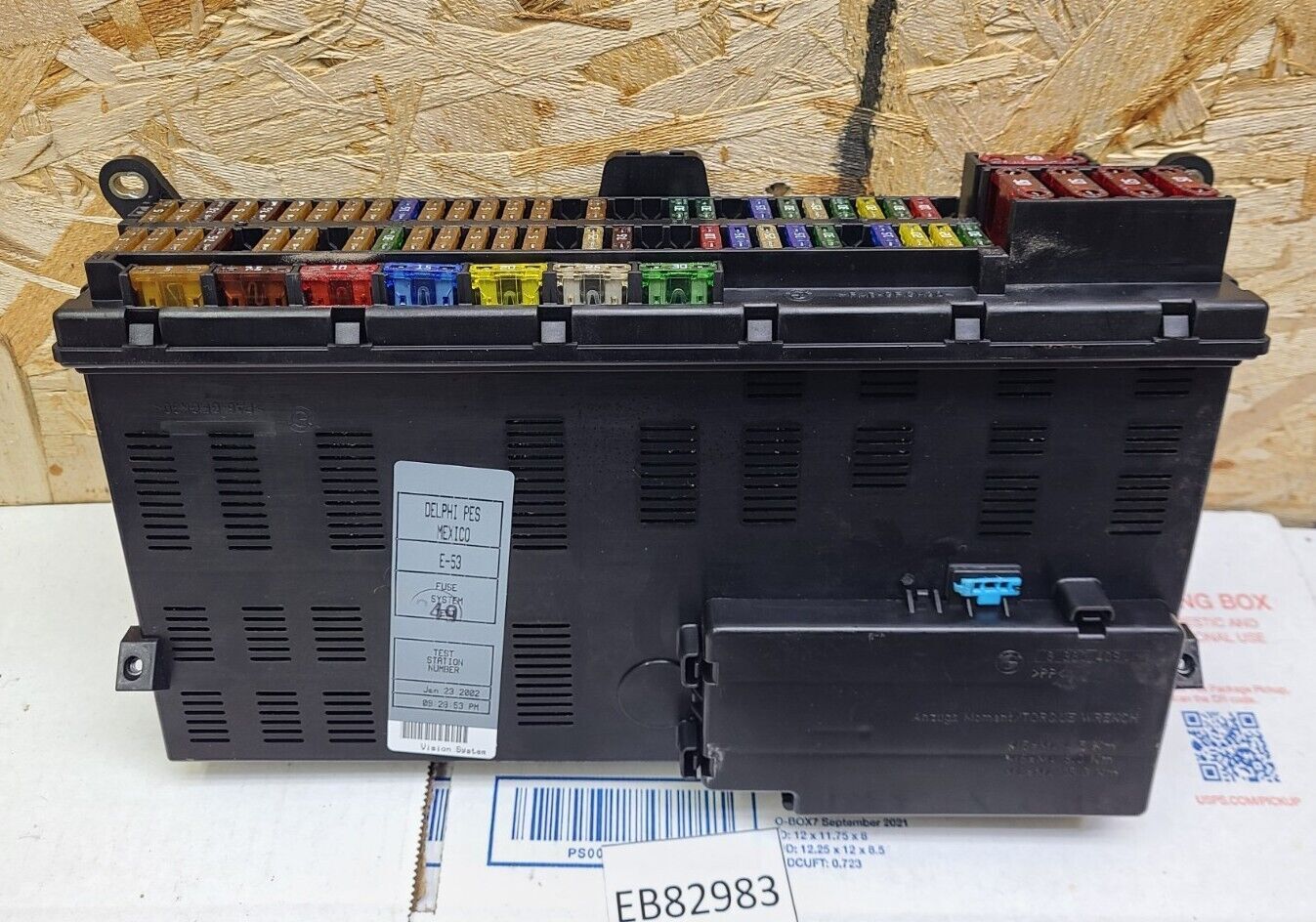 2000-2006 BMW X5 FRONT CENTER MAIN FUSE BOX RELAY (8380409) 6907395 OEM 3.0i