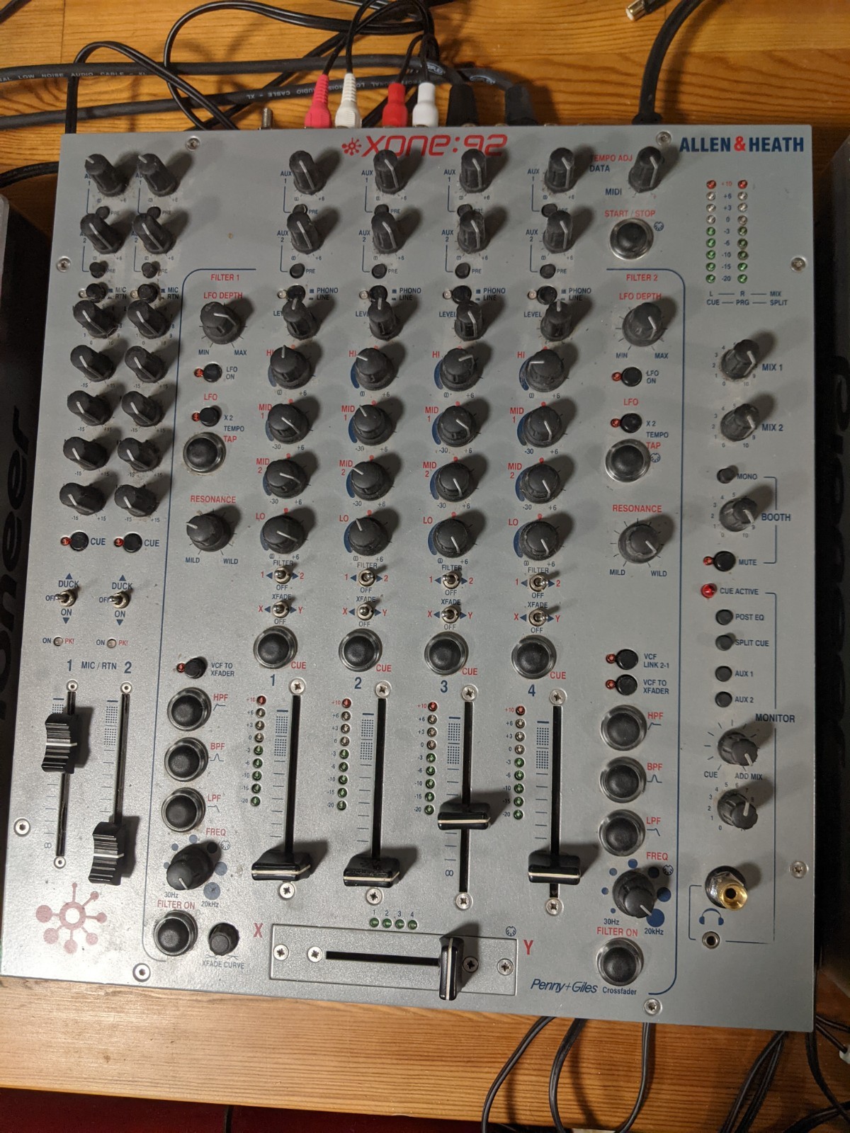 Allen & Heath XONE:92 Professional 6 Channel Club/DJ Mixer