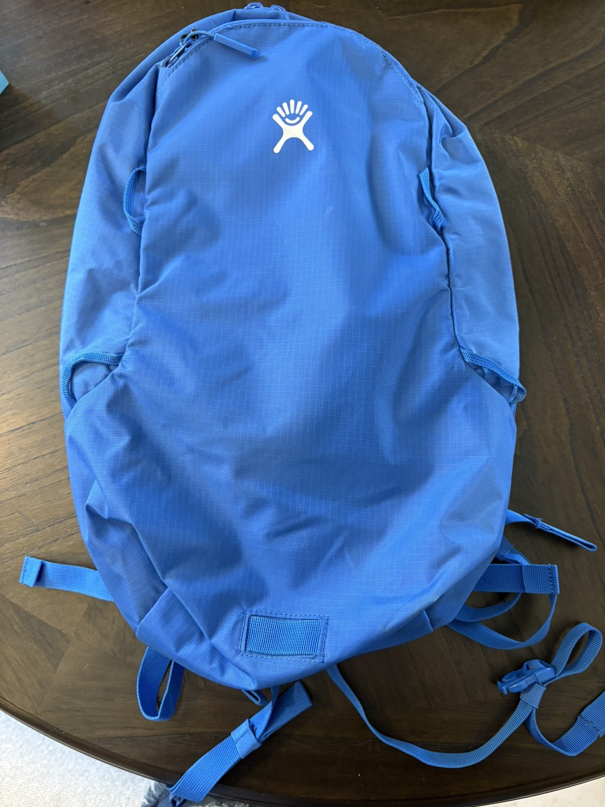 Hydro Flask Hydration Pack Cooler Backpack Blue Medium 70 oz bladder