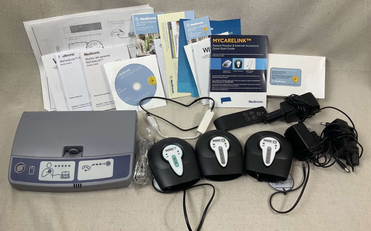 Medtronic Carelink Monitor Model: 2490H w 3 Power Adapters and Wire X Converters