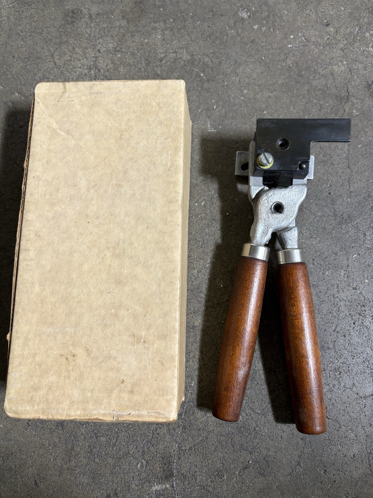 Shiloh Products .58 Cal Minnie Ball Hollow Base Mold .575 Dia 545 GN BL575