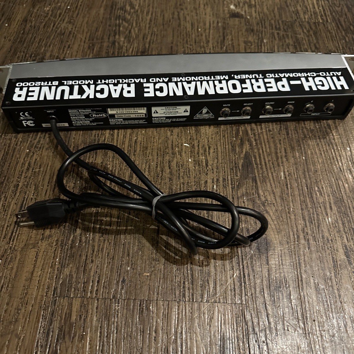 Behringer BTR2000 High Performance Racktuner used