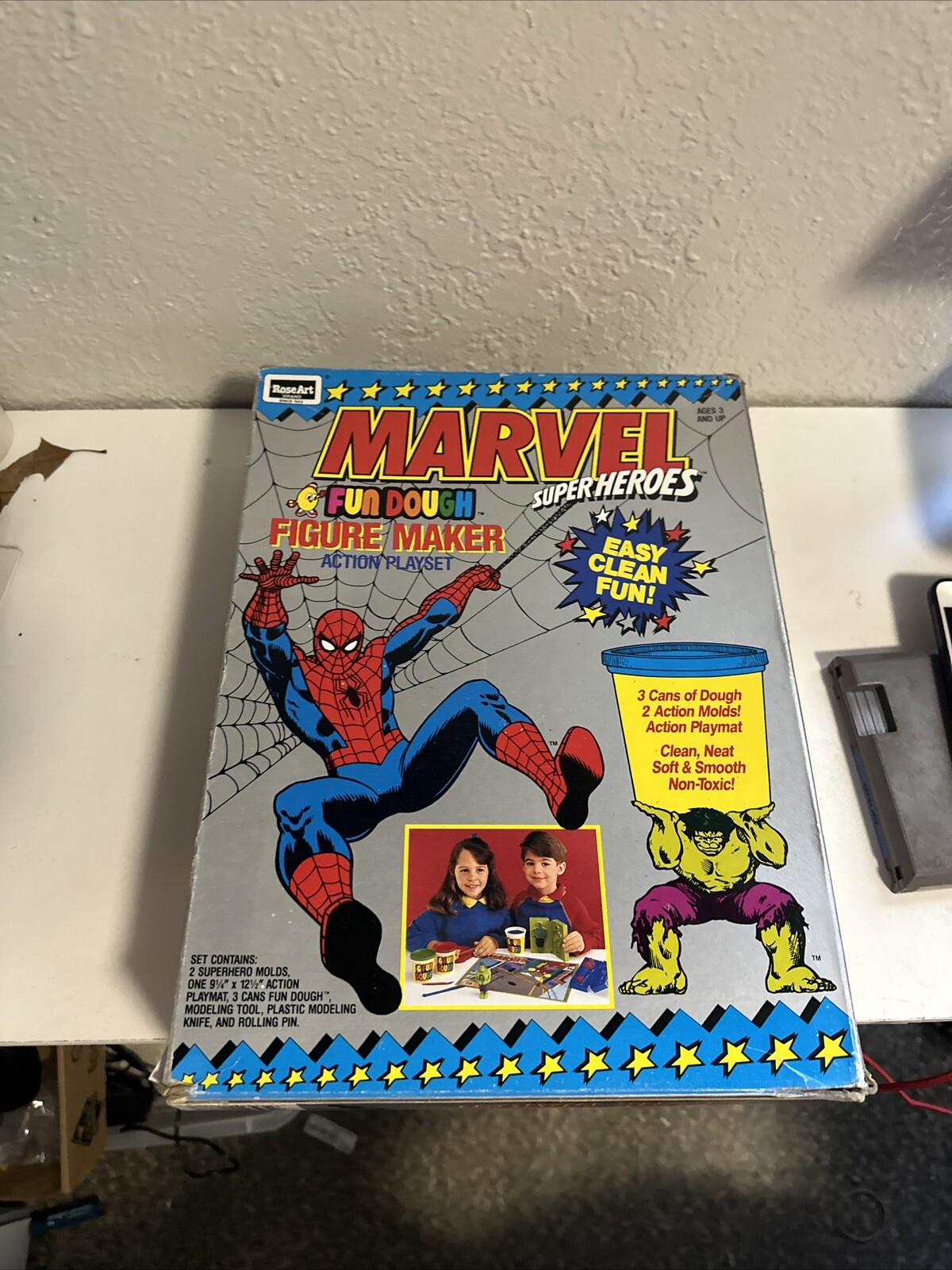 Marvel Super Heroes Fun Dough Figure Maker Play Dough Sealed