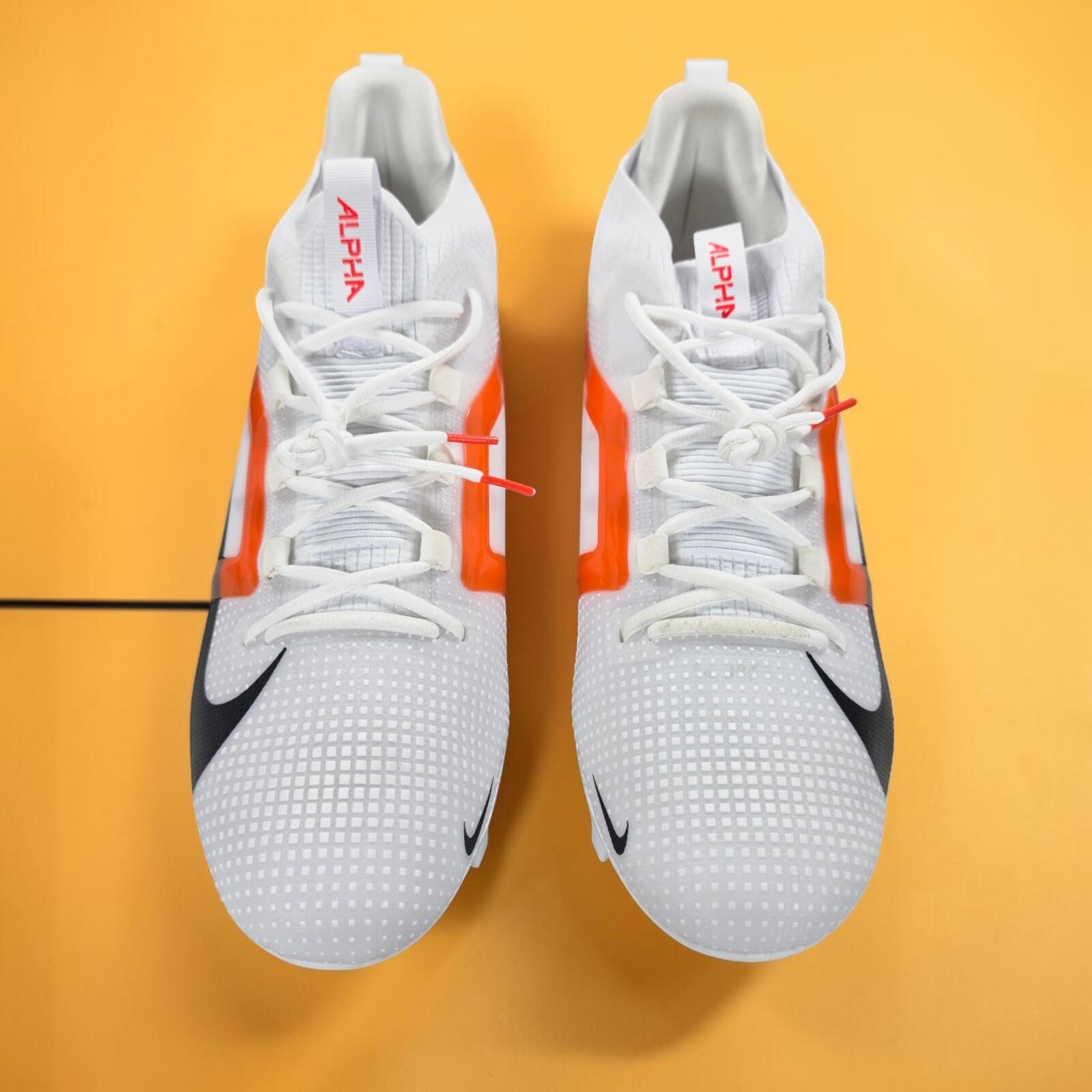 Nike Alpha Menace 4 Elite Cleats White Orange FZ7701-104 Men’s 17 NWOT No Box