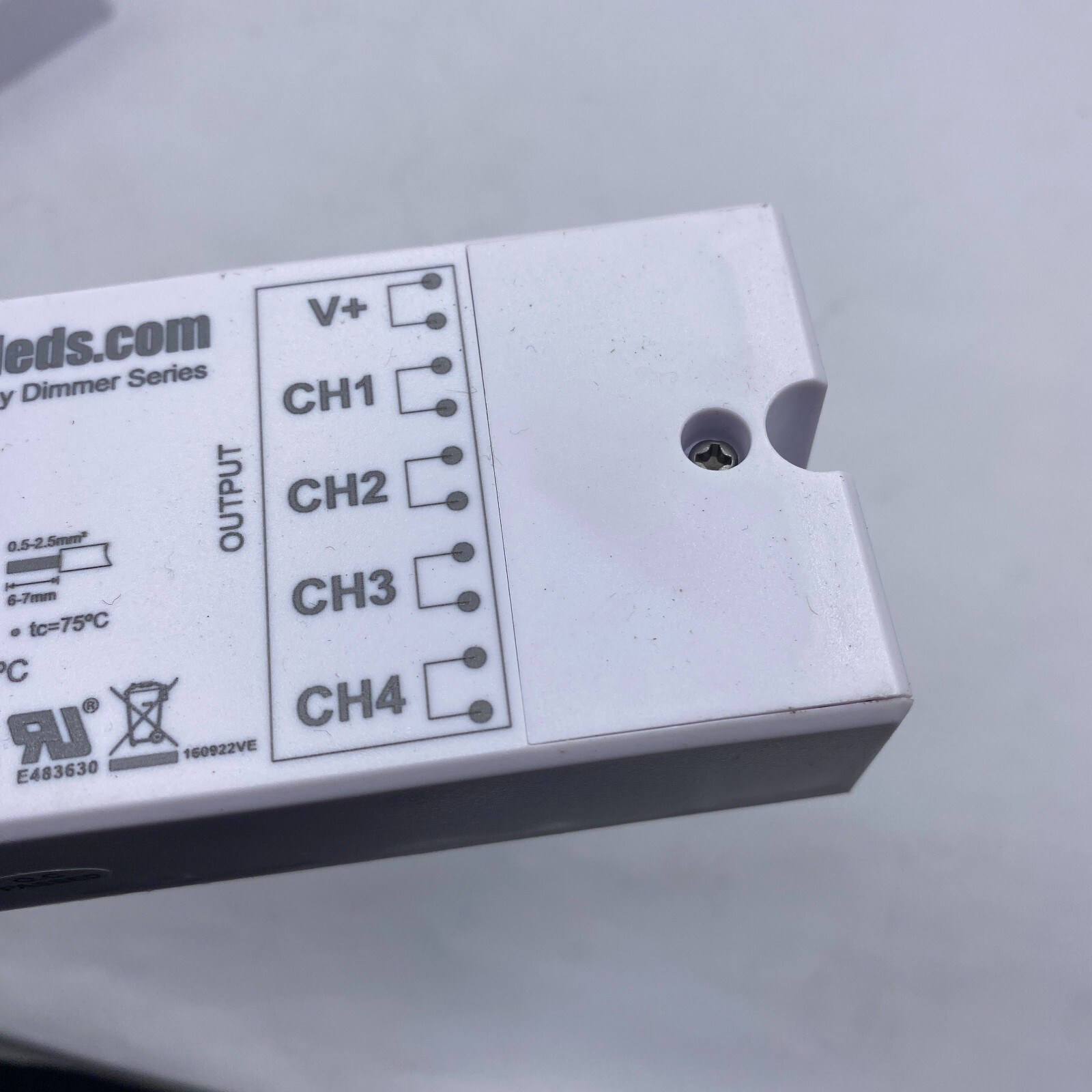Superbrightleds EZD-4C8A Constant Volt.Led Controller-Signal Amplifier 12-36V ⭐