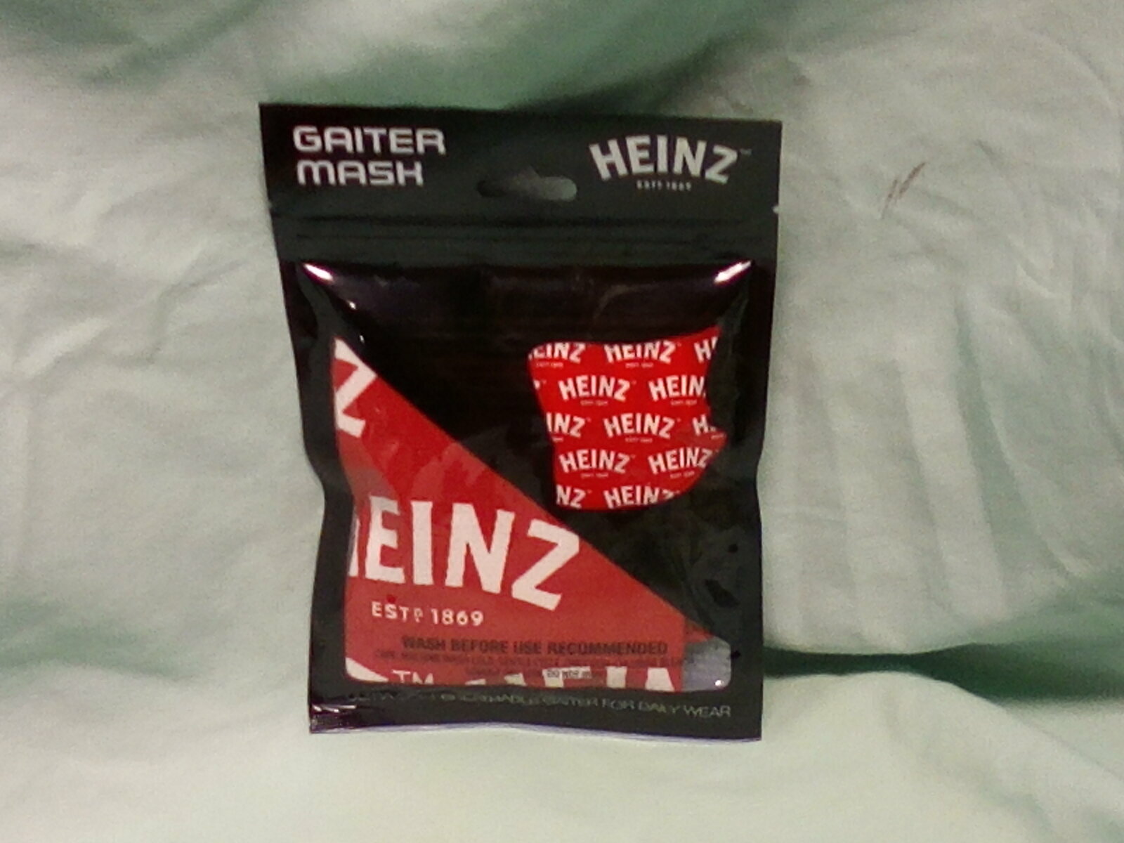 1 QTY Heinz Ketchup gaiter mask red color for restaurant worker new GM1 gator