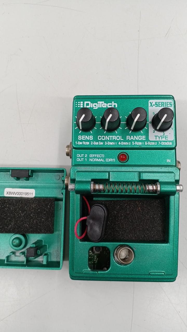 DIGITECH BASS SYNTH WAH Model