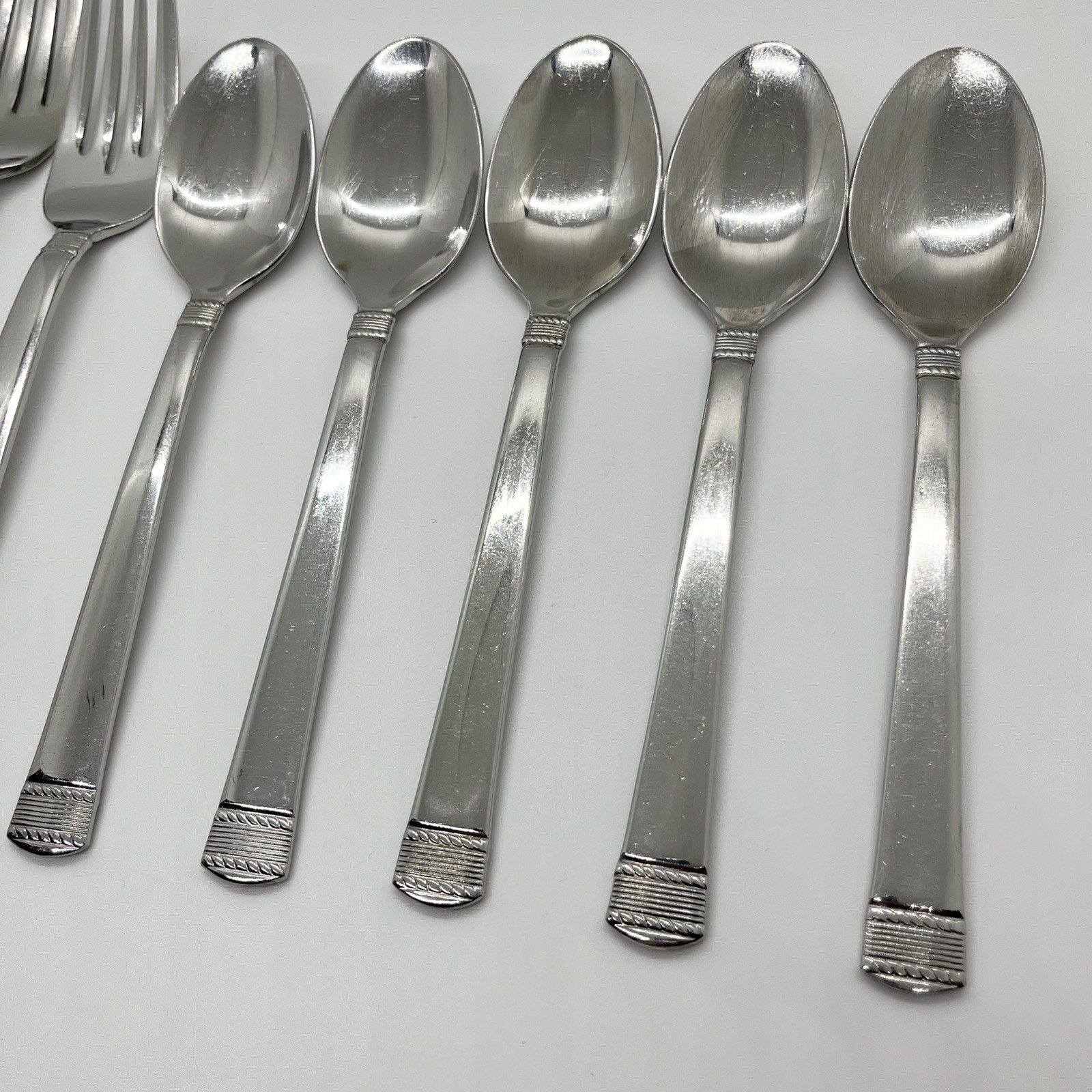 Lot 7 Pcs Wallace Coin Edge Flatware Dinner/Salad Fork & 5 Teaspoons Flatware