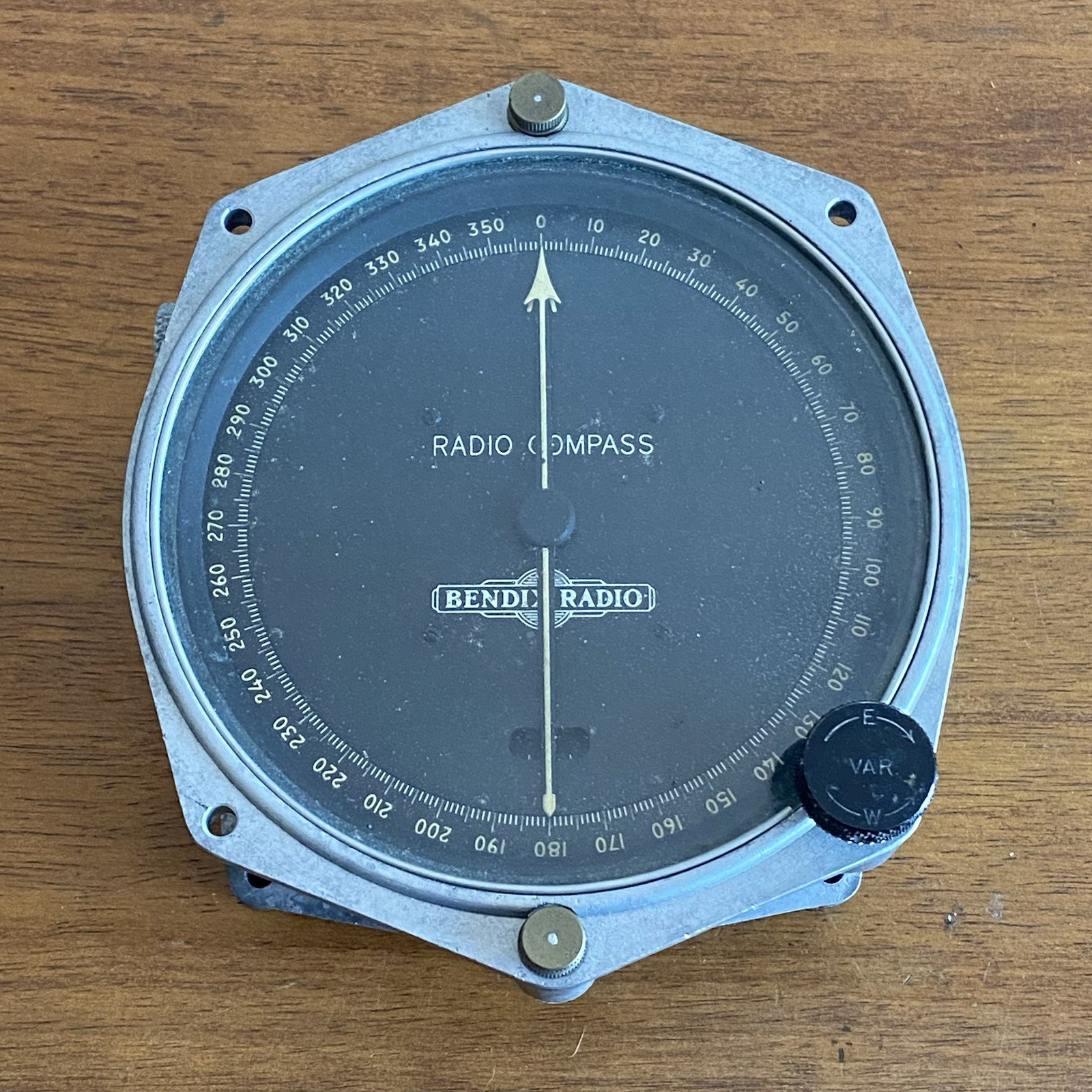 Vintage WWII Era Bendix Radio Compass MN-40E Military Aircraft Bearing Indicator