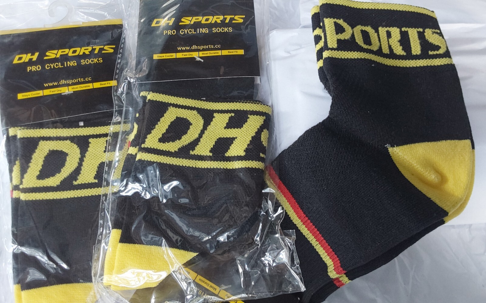 2 PAIRS !  Women Men's Cycling Socks black Breathable, anti slip STOCK CLEARANCE