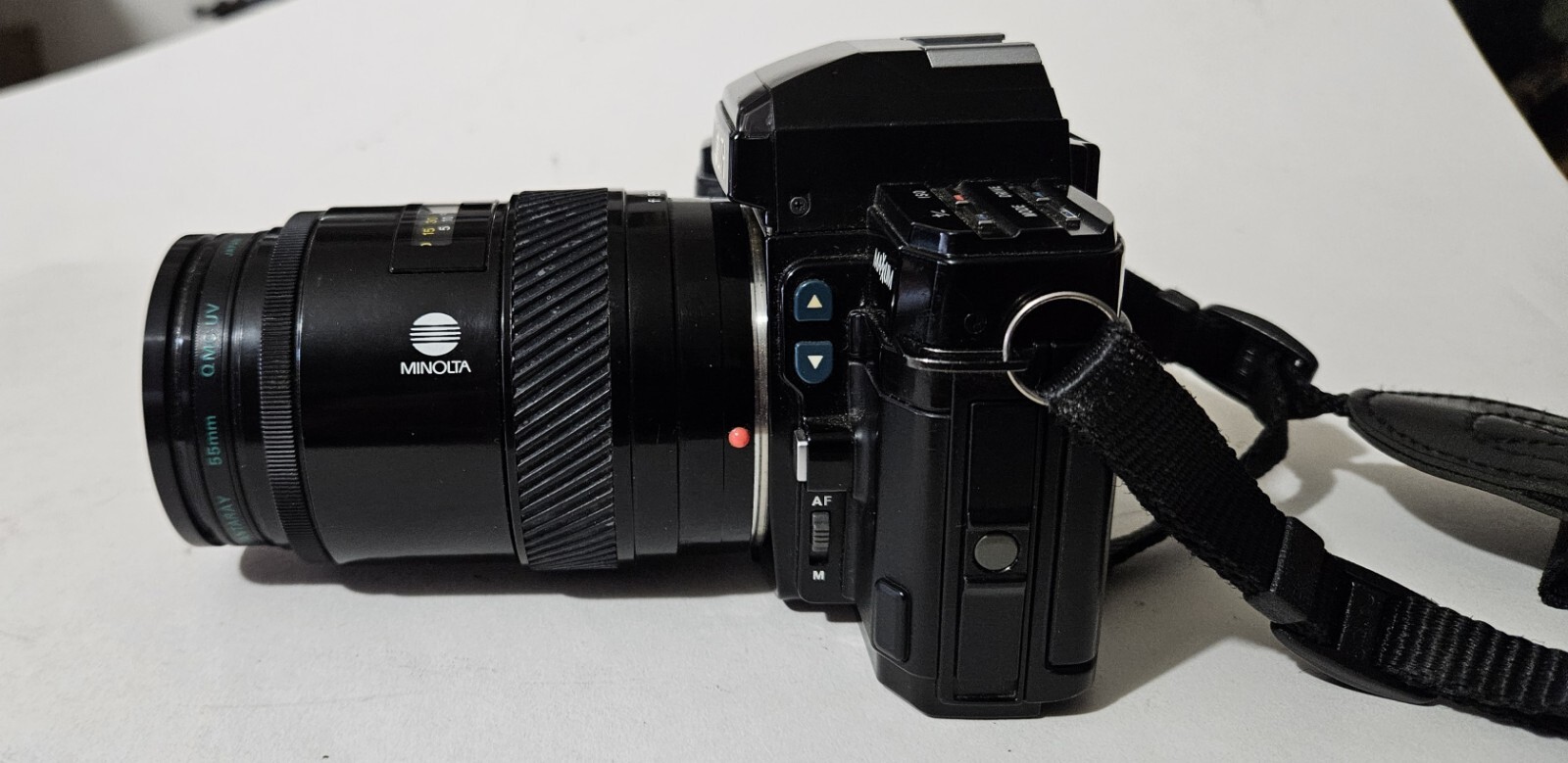 Minolta Maxxum 7000 35mm SLR Film Camera Body Minolta Zoom28-85mm 1:3.5 4.5 ASIS