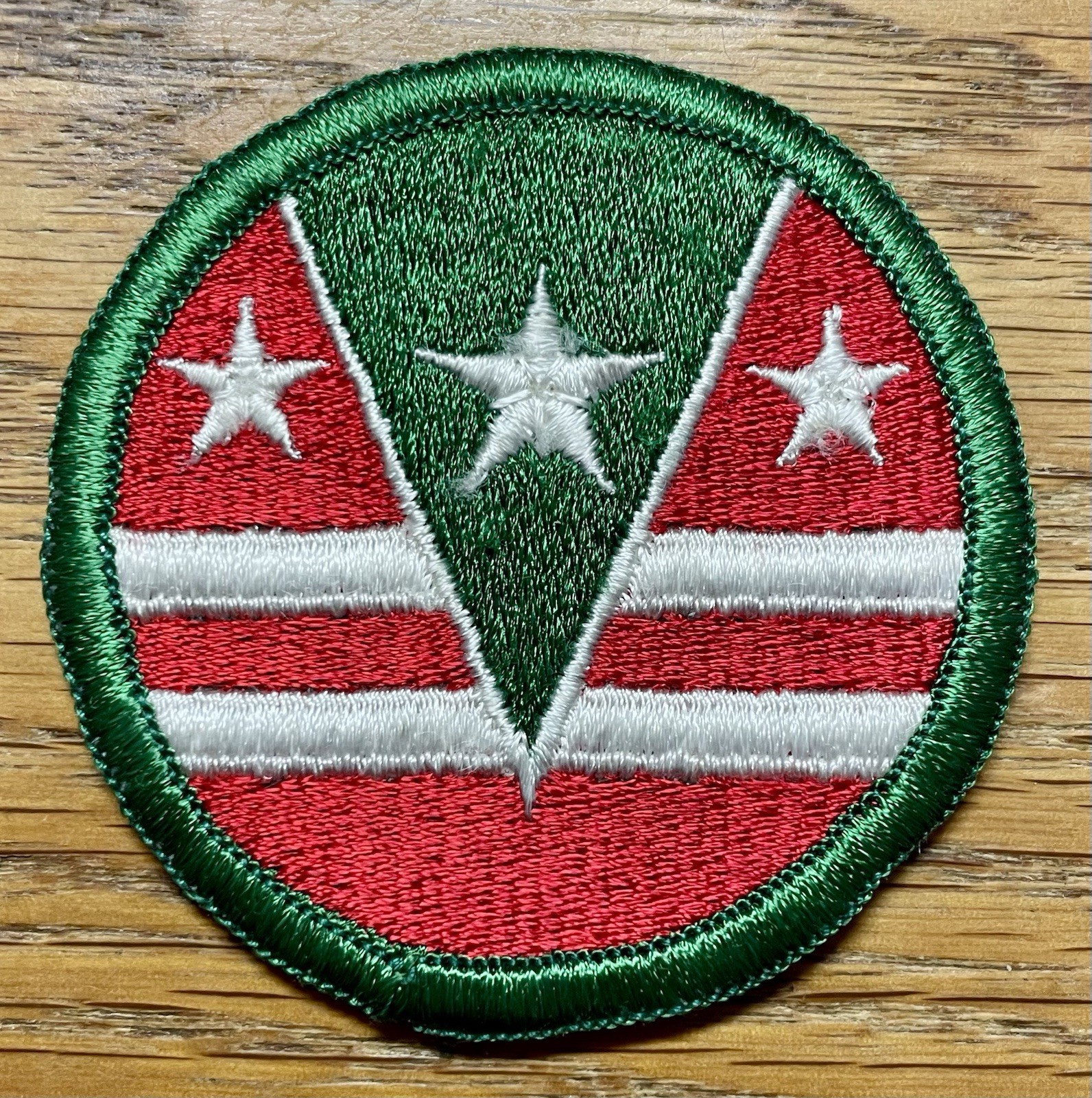ORIGINAL 1968 to 1996 US 124th ARMY RESERVE COMMAND PATCH MERROWED EDGE