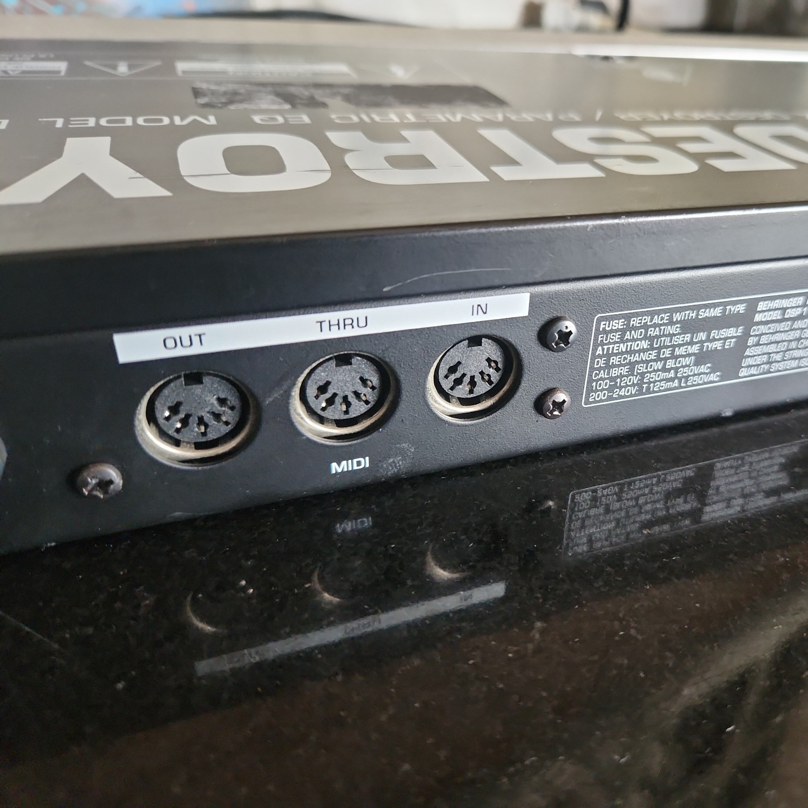 Behringer Feedback Destroyer DSP1100 24 Bit Dual Engine Parametric