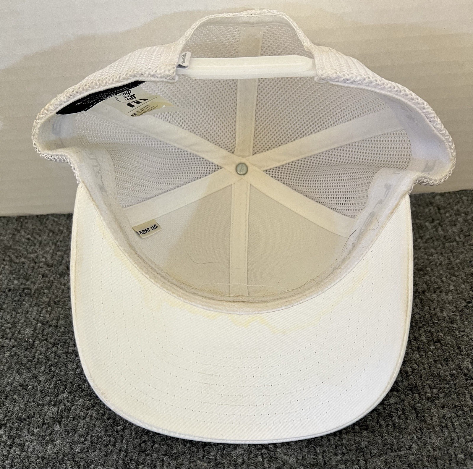Travis Matthew Golf Hat SnapBack White Logo Patch Mesh Golfing Attire