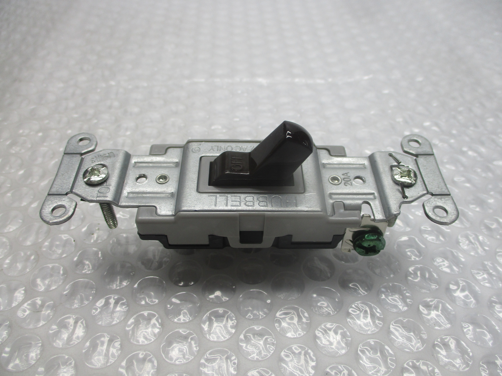 HUBBELL CS120 SINGLE POLE SWITCH NSMP
