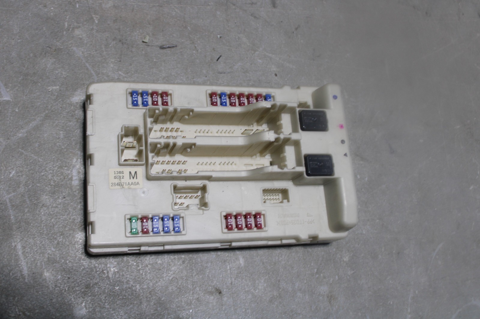 Nissan Maxima IPDM Engine Fuse Box 284B71AA0A Plug & Play Lifetime Warranty