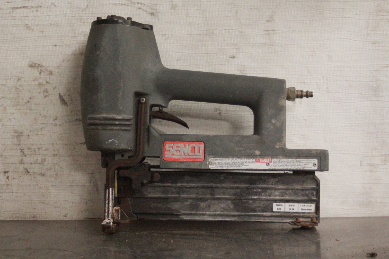 SENCO PNEUMATIC STAPLER, 1-1/4 THRU 2-1/2"
