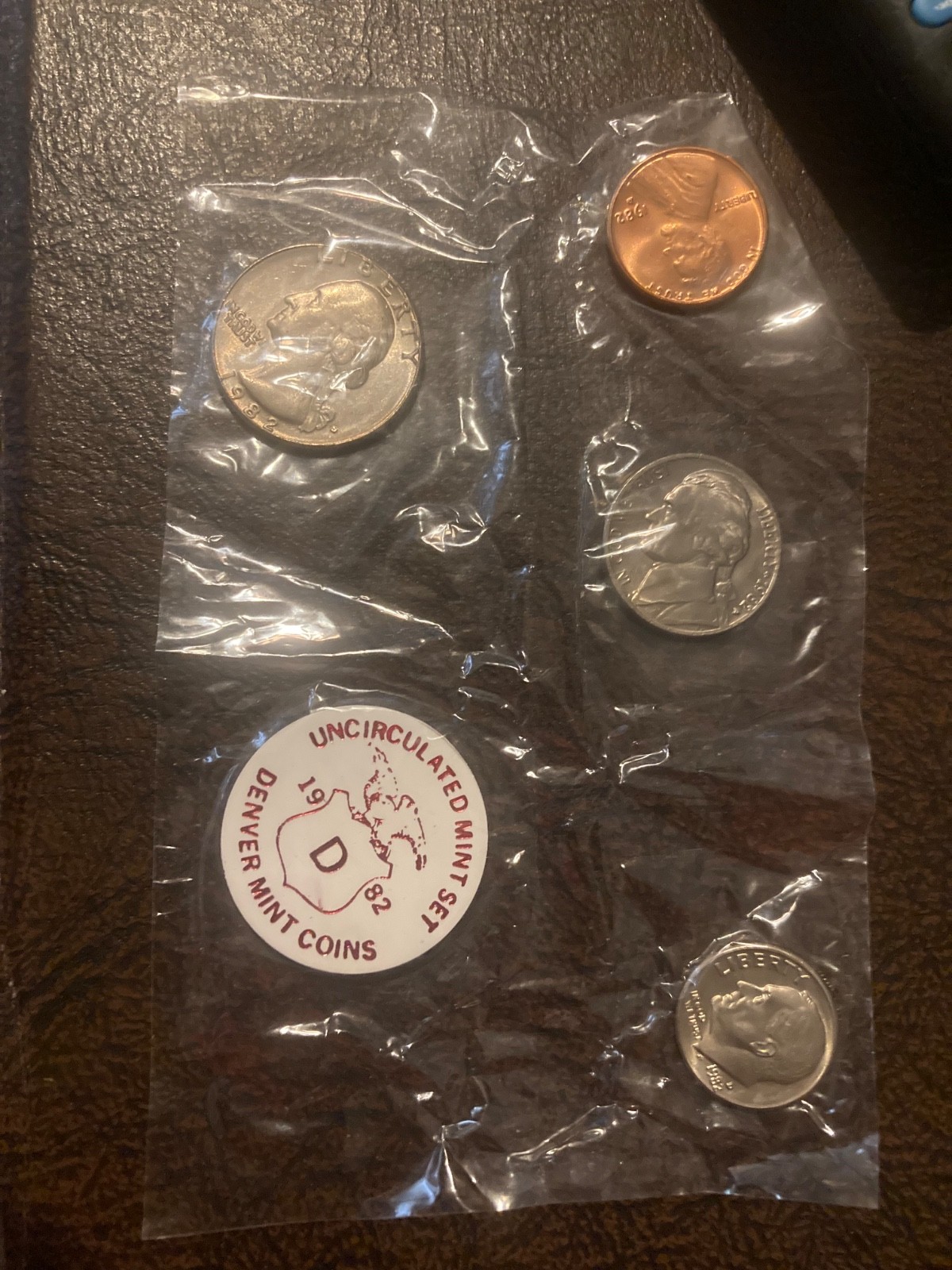 1982 US Mint Set Uncirculated 4-Coin D Coins Magazine Please Read