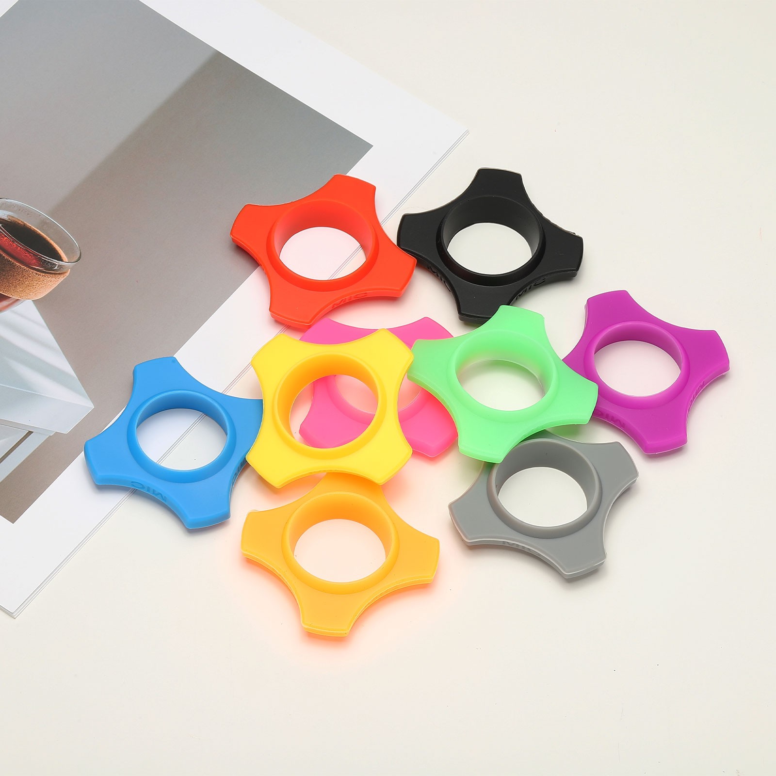 Microphone Anti-Roll Rubber Rings, 5 Pack & 1.4 x 2.9" & Red