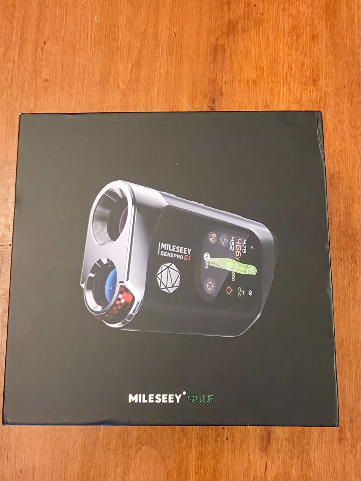 MILESEEY Golf GENE PRO G1 Hybrid Laser Rangefinder w/GPS. Easy to use and exact!