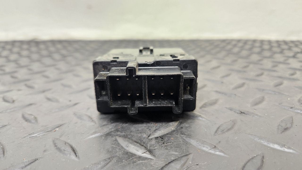 99-00 Cadillac Escalade Headlight Lighting Control Module OEM 15313257