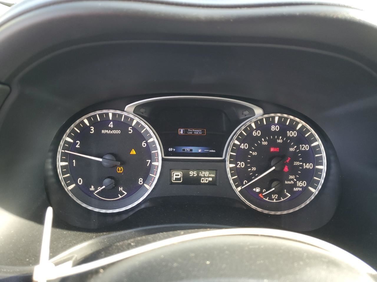 QX60 2017 Glove Box 4937677