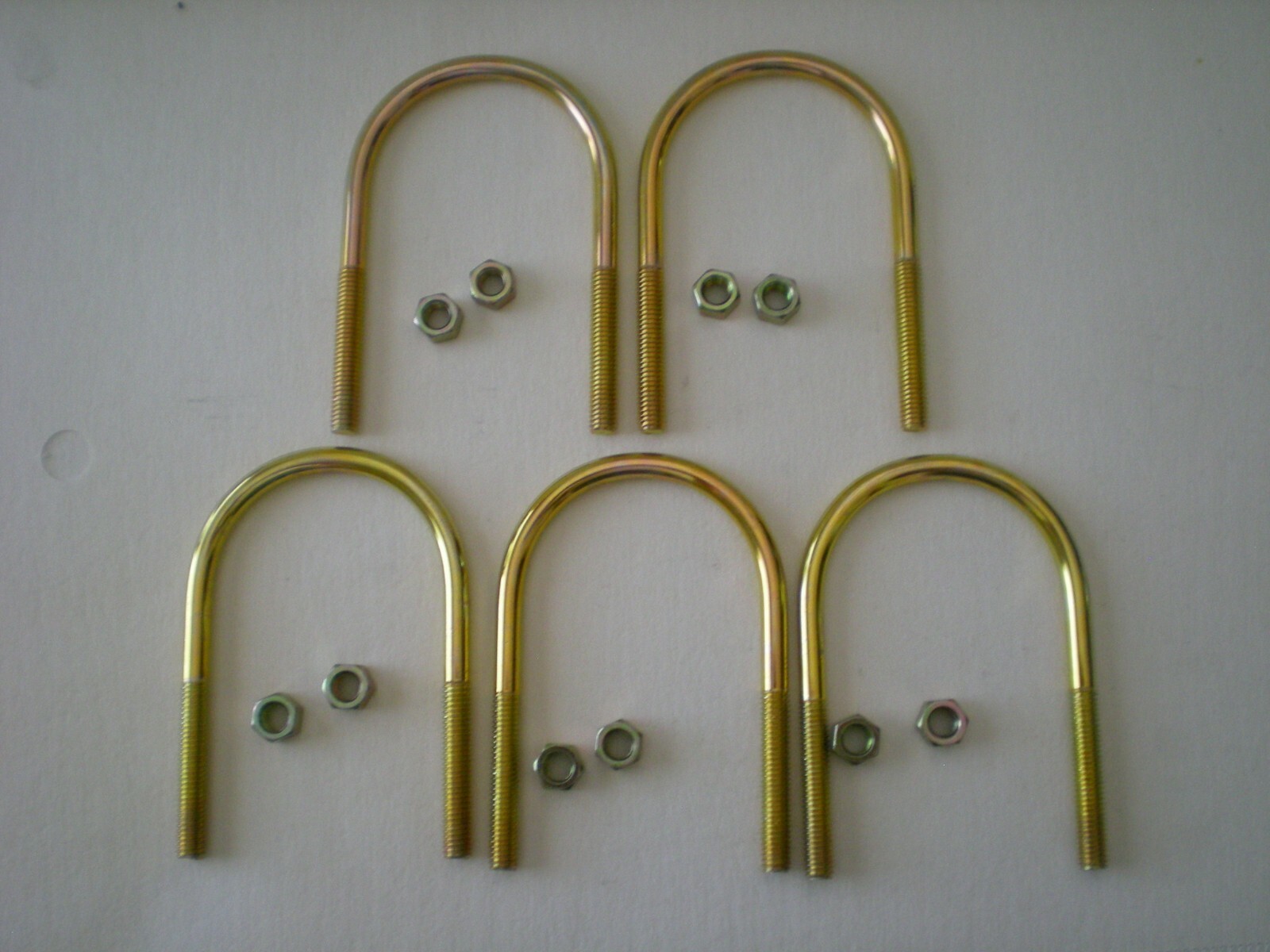 ( LOT OF 5 ) Thomas Betts H115 STEEL U-BOLT W/NUTS GOLD GALVANIZED  2-1/2" DIA