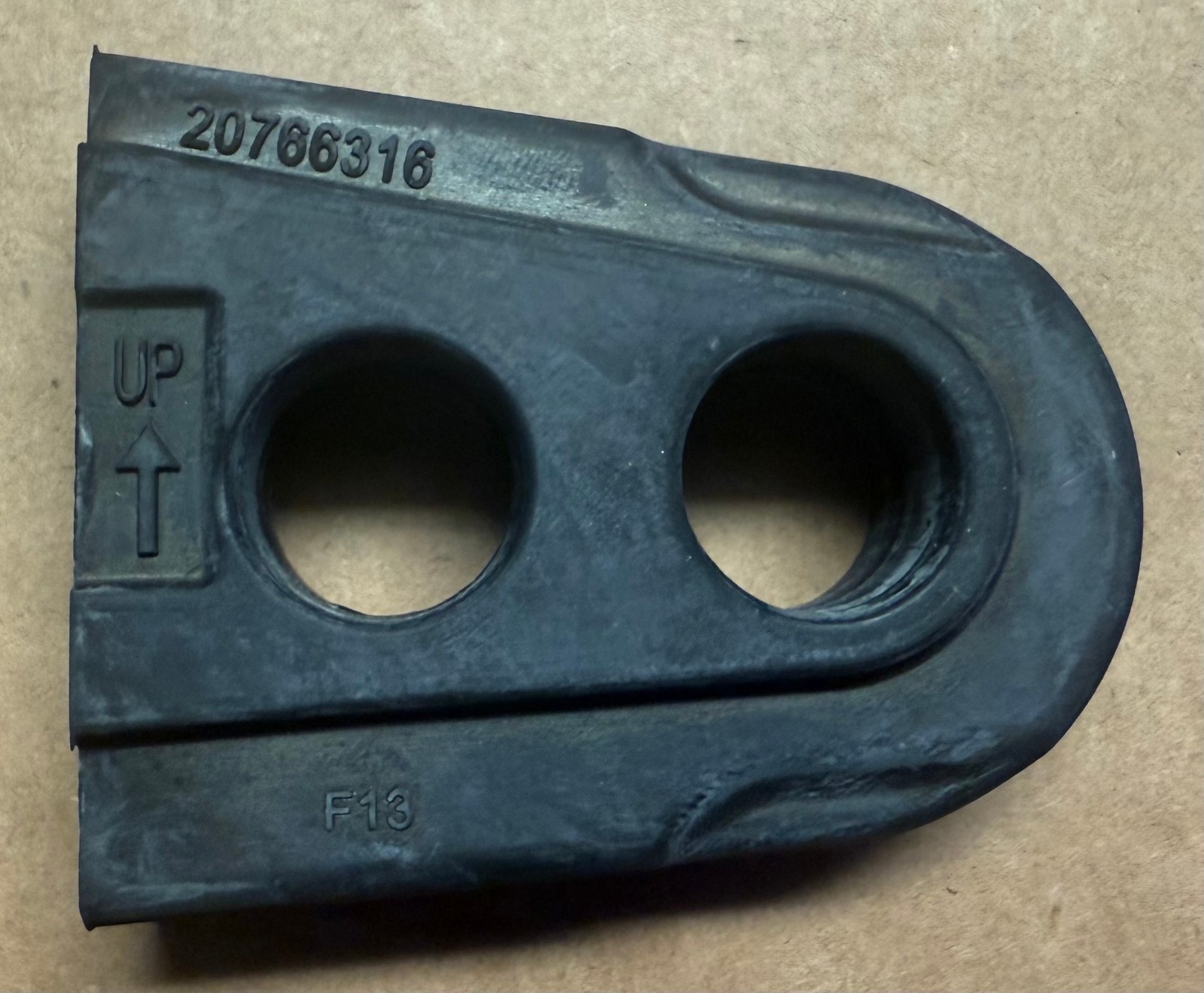 VOLVO Bushing 20766316