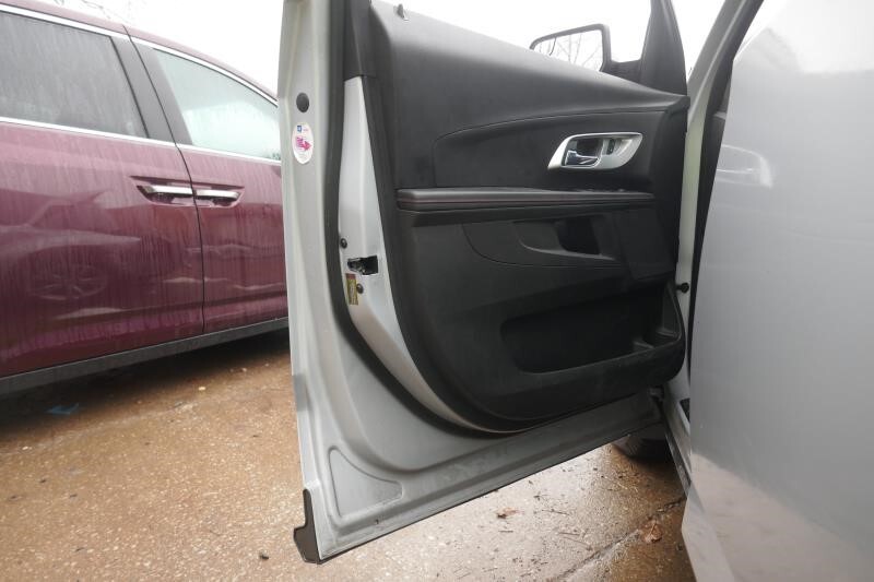 Driver Left Rear Knuckle/Stub Fits 07-17 EQUINOX 1947865