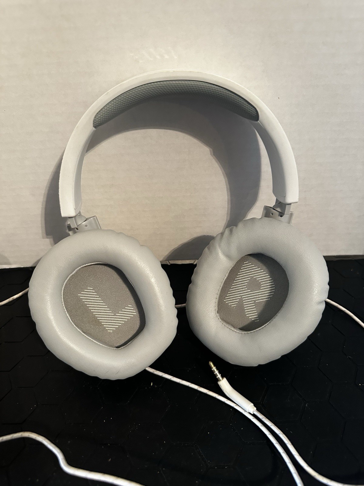 JBL Quantum 100M2 Wired Over-Ear Gaming Headset - White