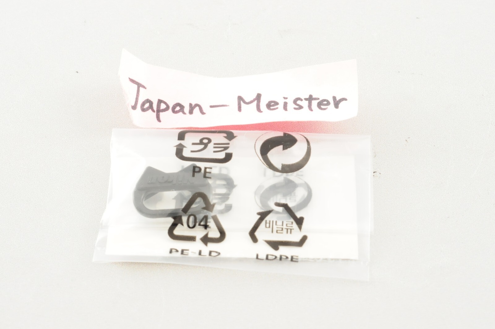 US Duty Paid New Genuine Nikon Camera Triangular Strap lug Set 2rings & 2covers