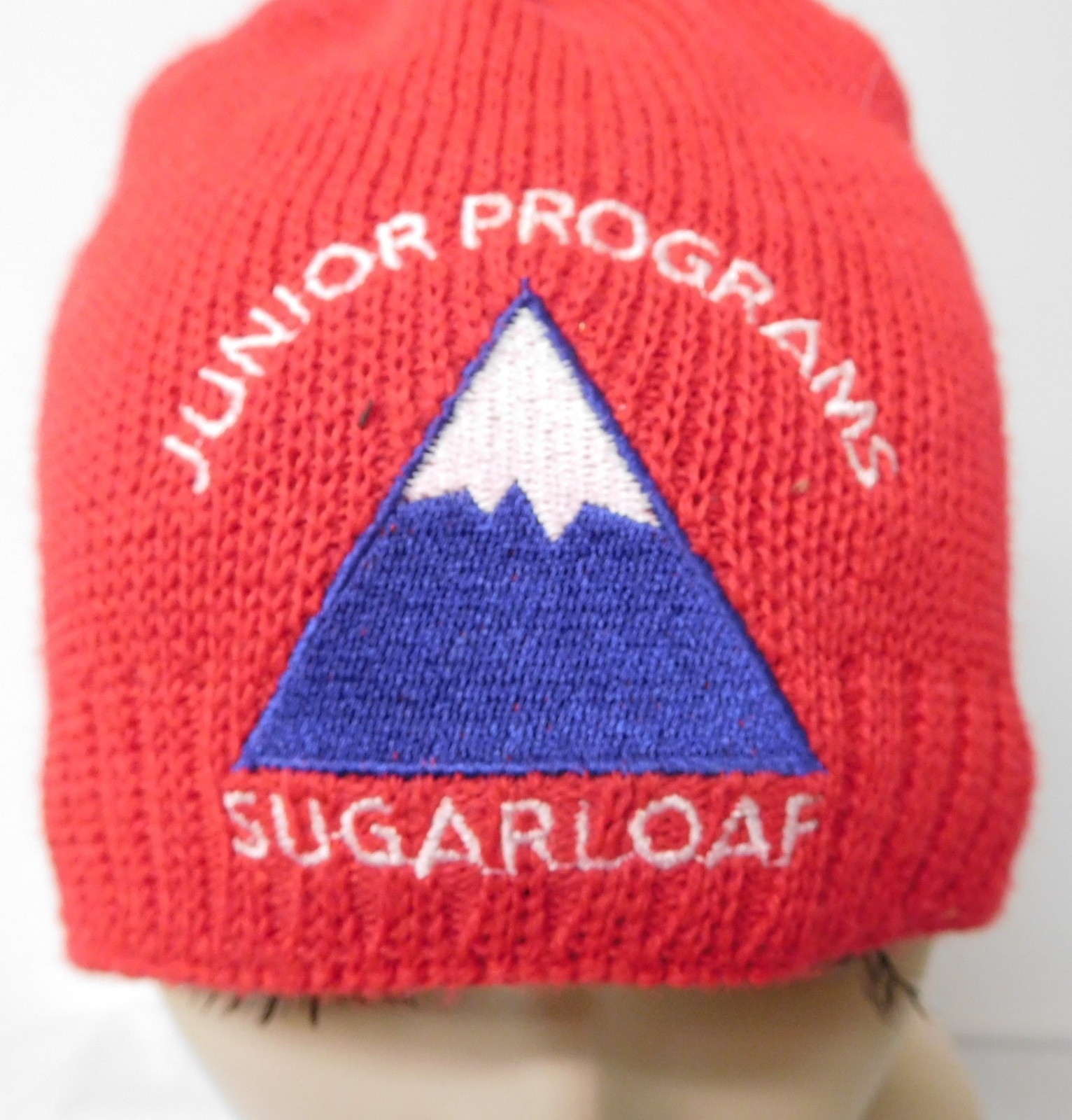 SUGARLOAF JUNIOR PROGRAMS VINTAGE BEANIE RED KNIT HAT W/ POM POM EUC