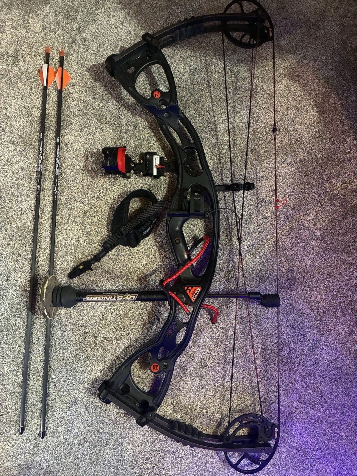 Hoyt Rampage XT Bow Ready to Hunt with Accessories