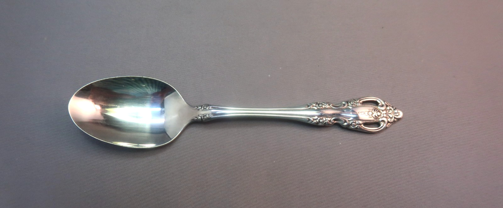 Oneida Brahms Stainless 1 Soup Spoon 6 3/4"