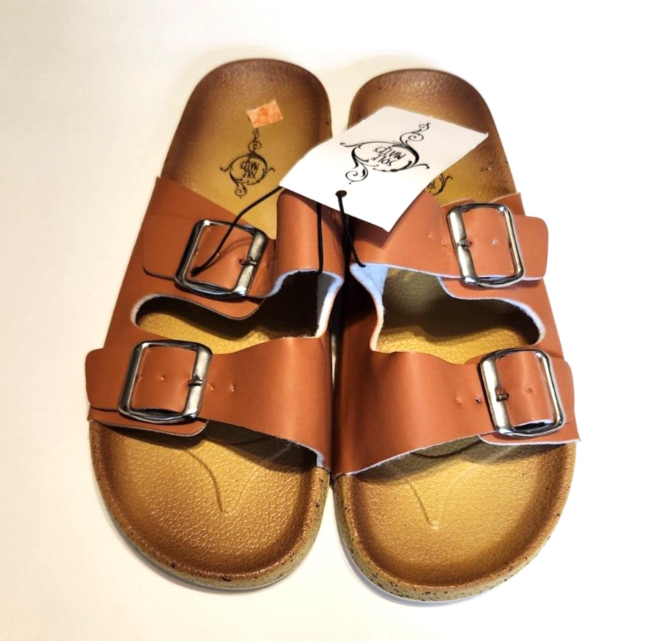 Womens Size 7 Tan Buckle Sandals - Slip On - Flip Flop Shoes