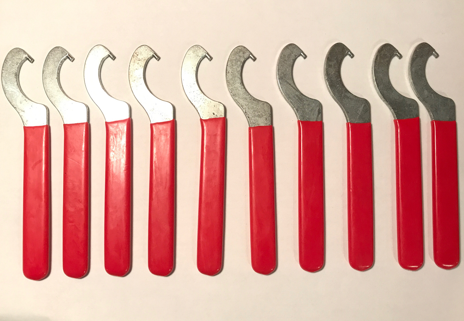 10 WRENCH FOR BEER FAUCET COUPLING NUT RED VINYL TOOL DRAFT SHANK COUPLING RING