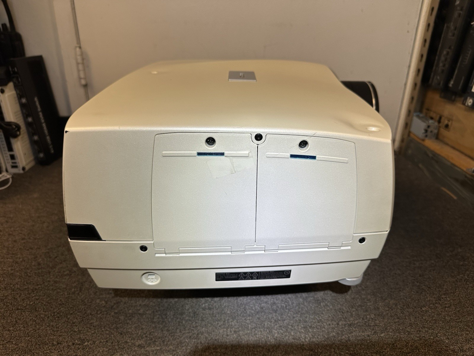 Barco CRPN-62B -447 HOURS ONLY-No Remote