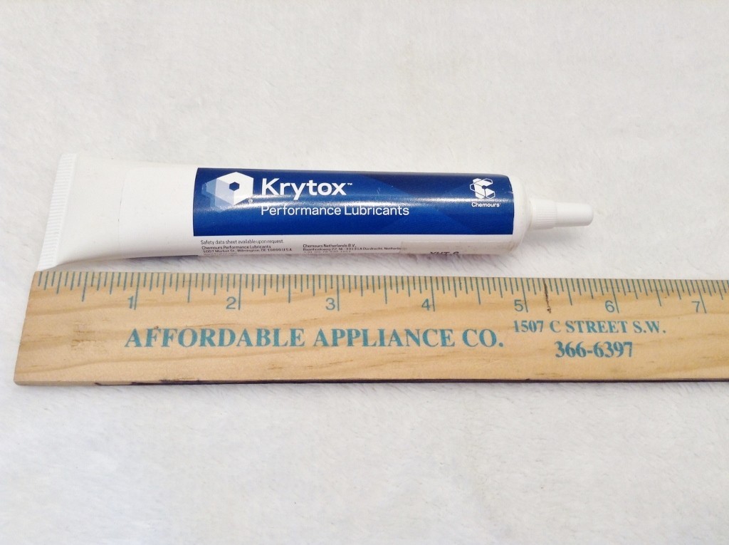 Krytox Performance Lubricant XHT-S 57GR High-Performance PFPE-Based Grease