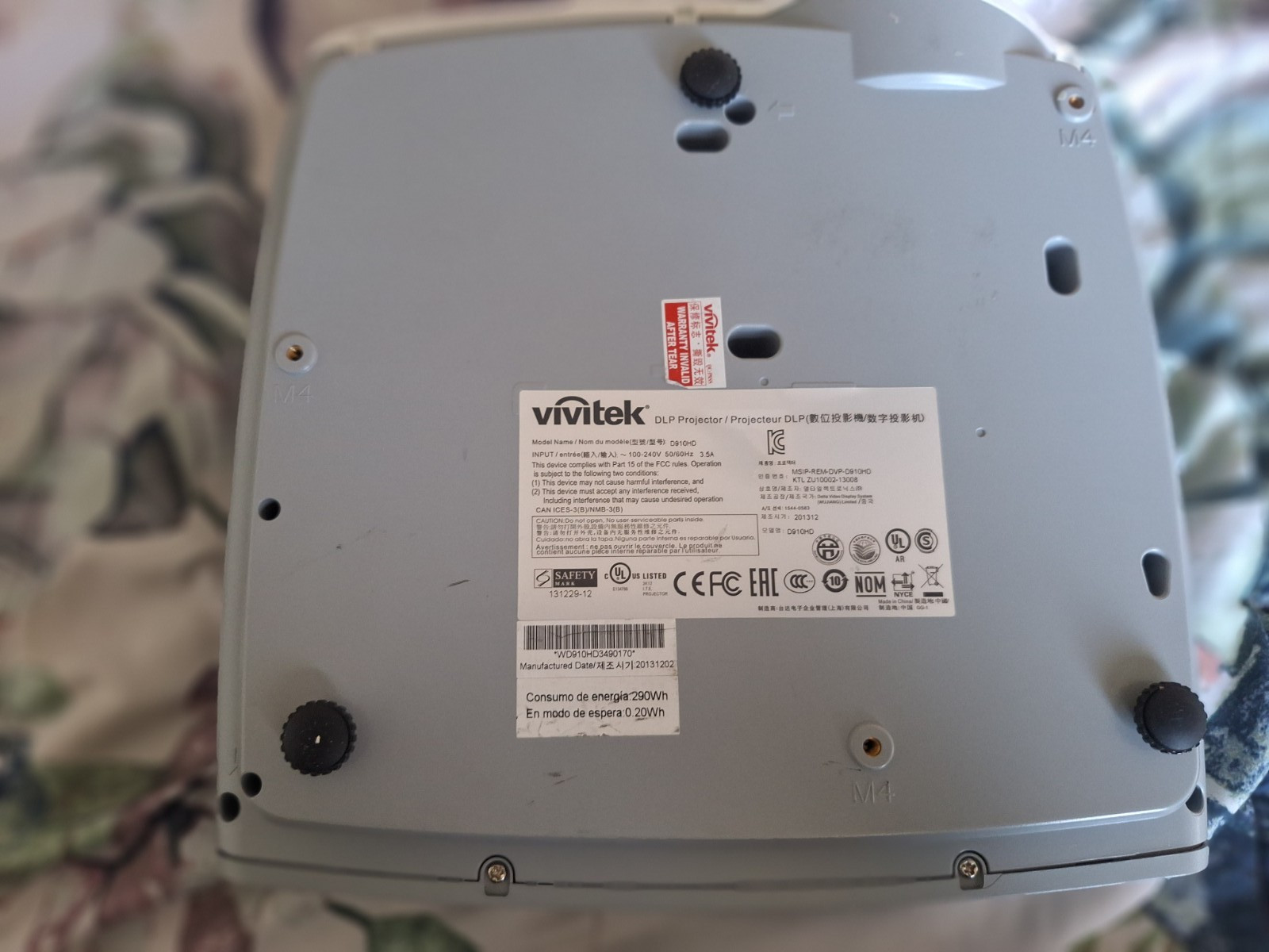 Vivitek D910HD DLP 3D Ready Projector No REMOTE