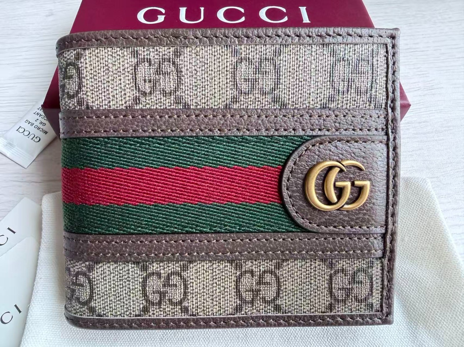 Gucci GG Leather Men's Bifold Wallet Coin Pouch