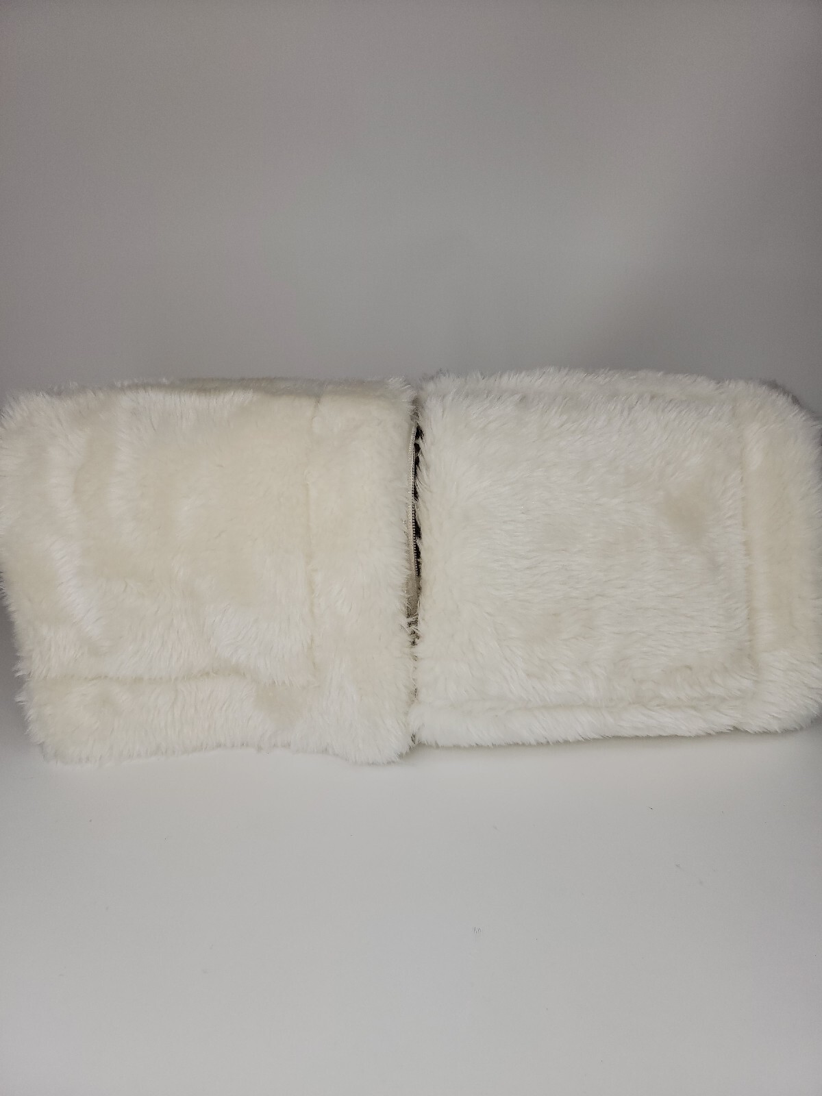 Set Of 2 Pottery Barn ALPINE Faux Fur Shams Ivory Standard 26" x 20"/NWOT