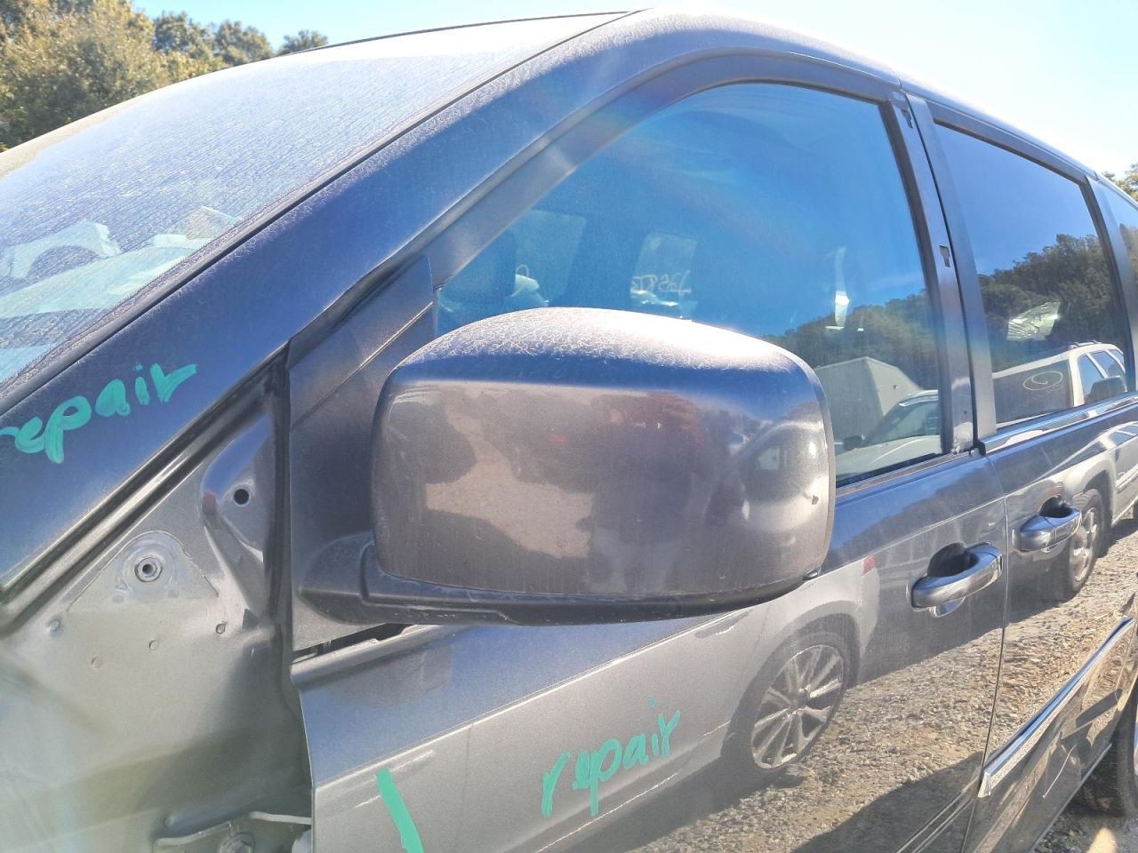 TOWN COUN 2015 Glove Box 4843836