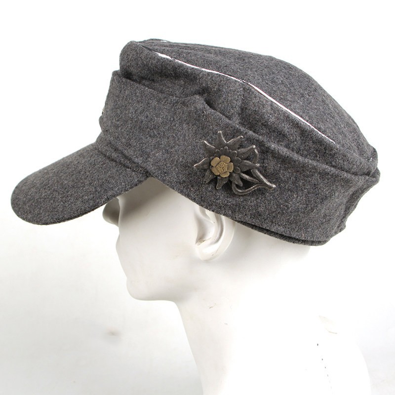 7 3/8 WW2 German M43 Hat with Edelweiss Badge INSIGINIA
