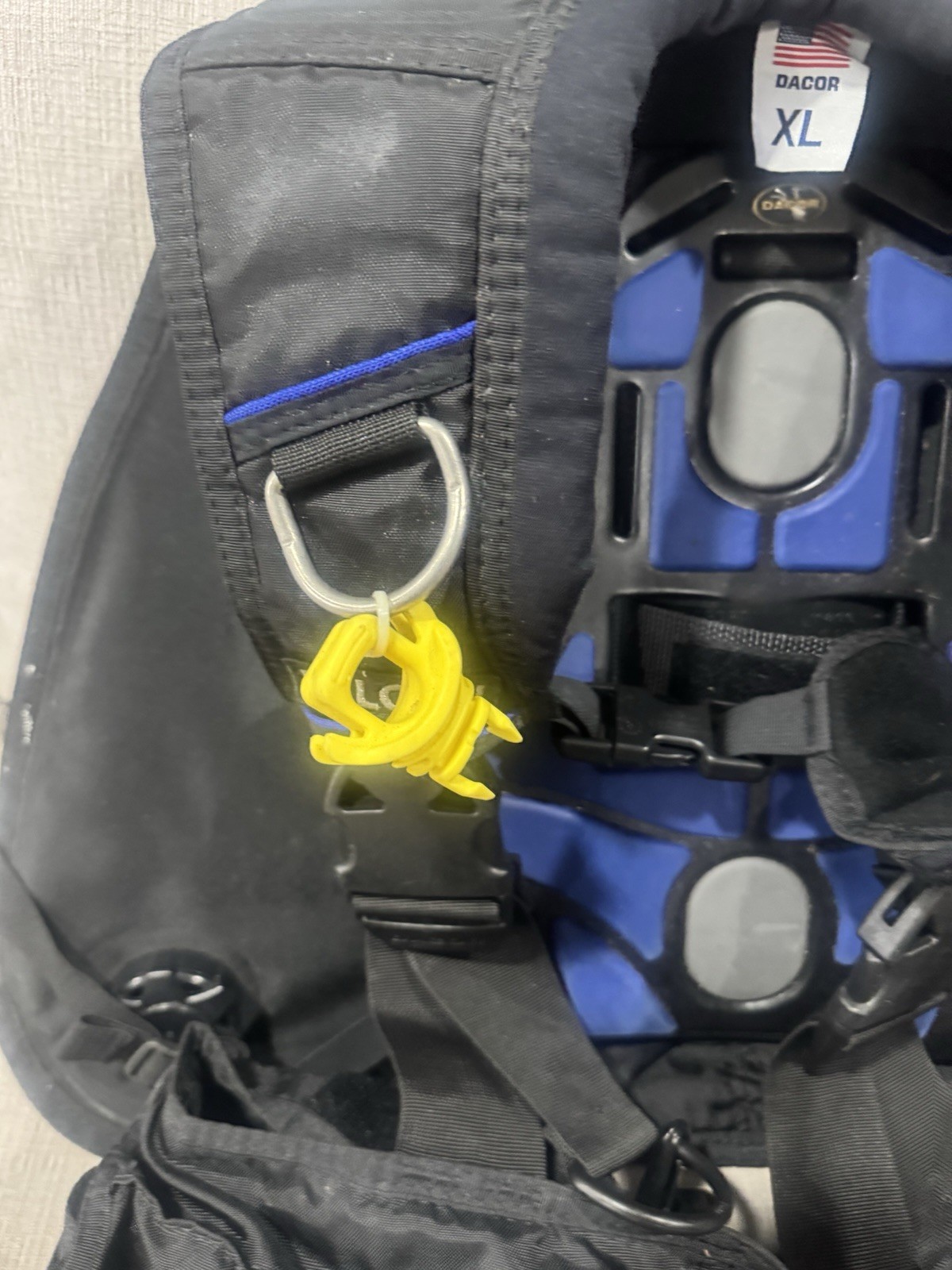 Dacor scuba diving Buoyancy Compensator Device (BCD)