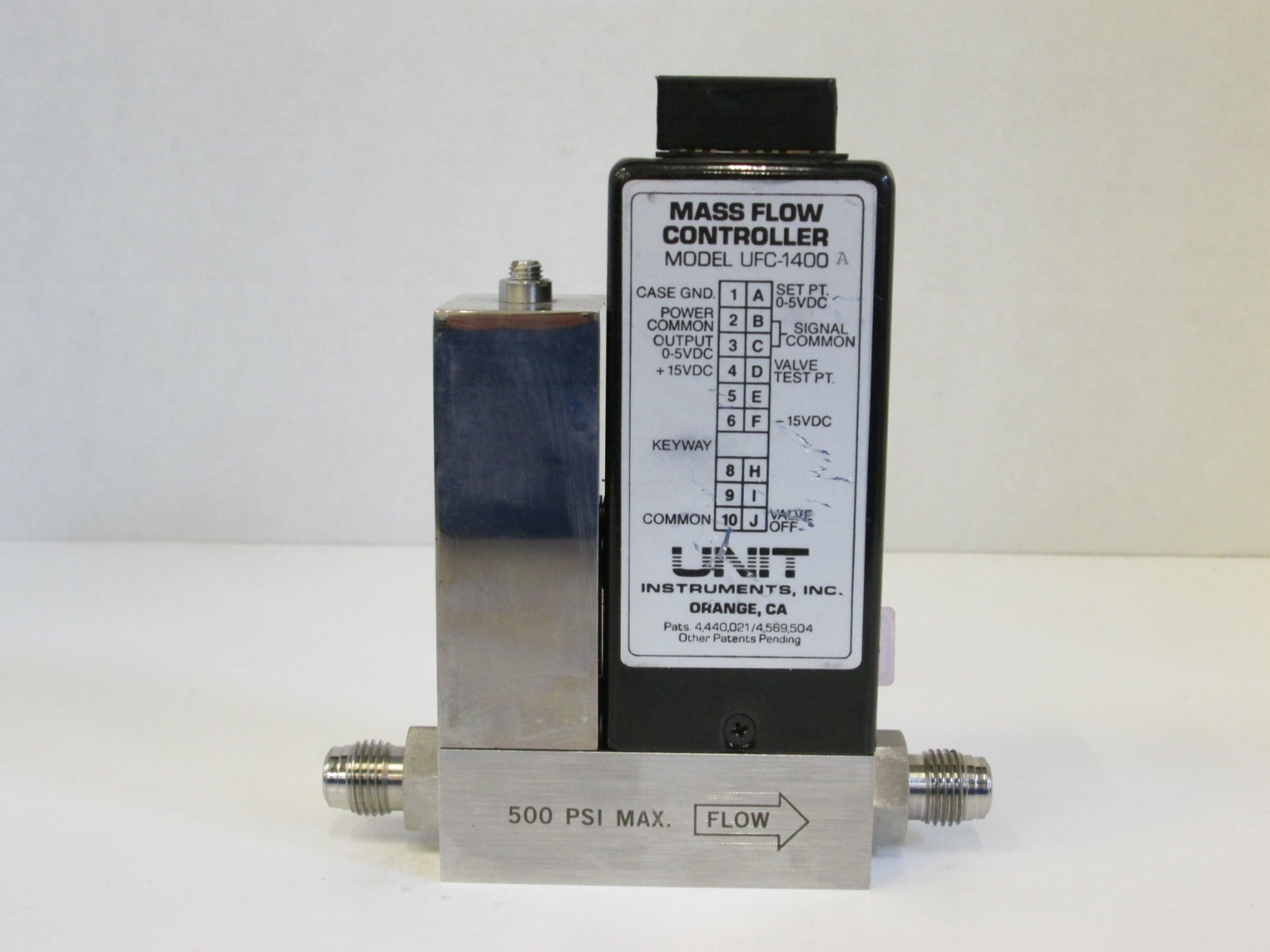 Unit UFC-1400A Mass Flow Controller, NH3, 1.5 SLM