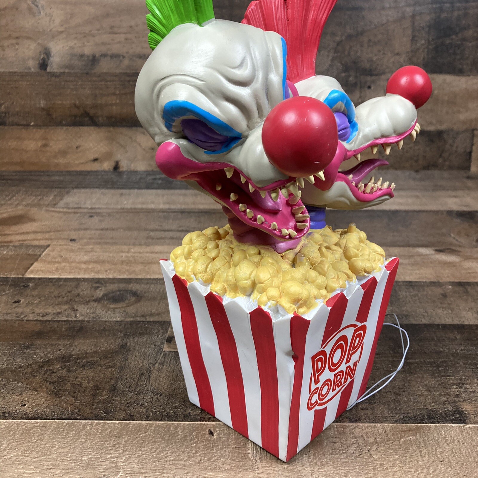 Killer Klowns From Outer Space Popcorn Babies Light Up Statue Spirit Halloween